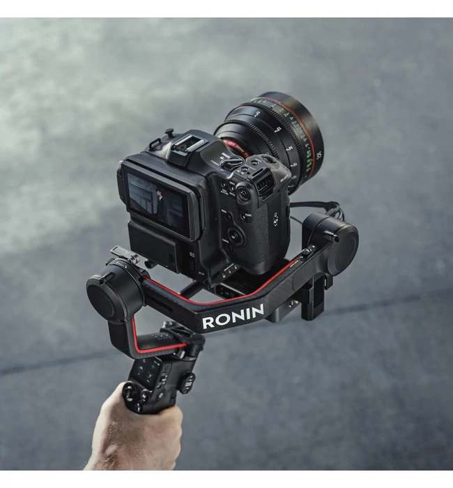 DJI RS 3 Pro Combo | Stabilizatoare gimbal | DronShop.ro