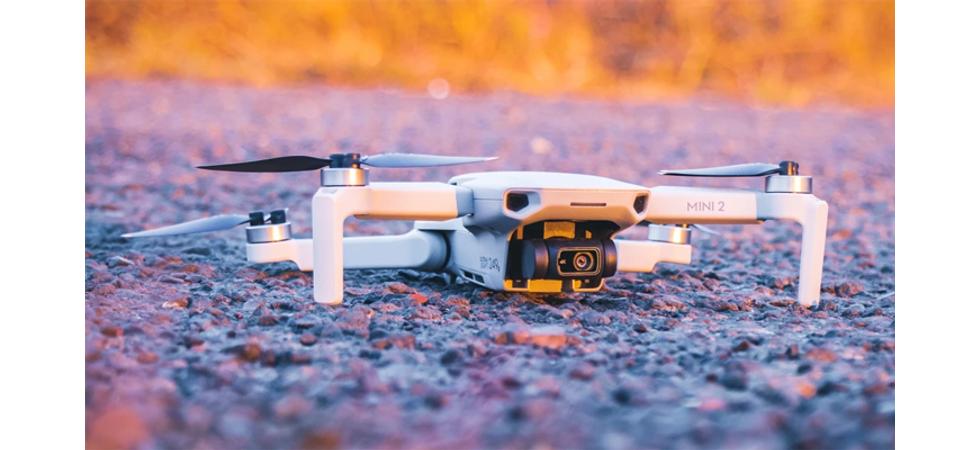 DJI Mini 2 si-a purtat propria greutate in droguri peste granita SUA